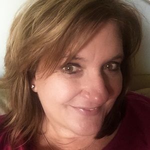 Meet your Posher, Carolyn